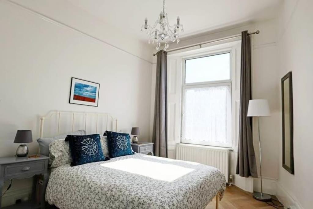 4 Bed Home 3 Mins From Harbour + Sandy Beach Folkestone Ngoại thất bức ảnh