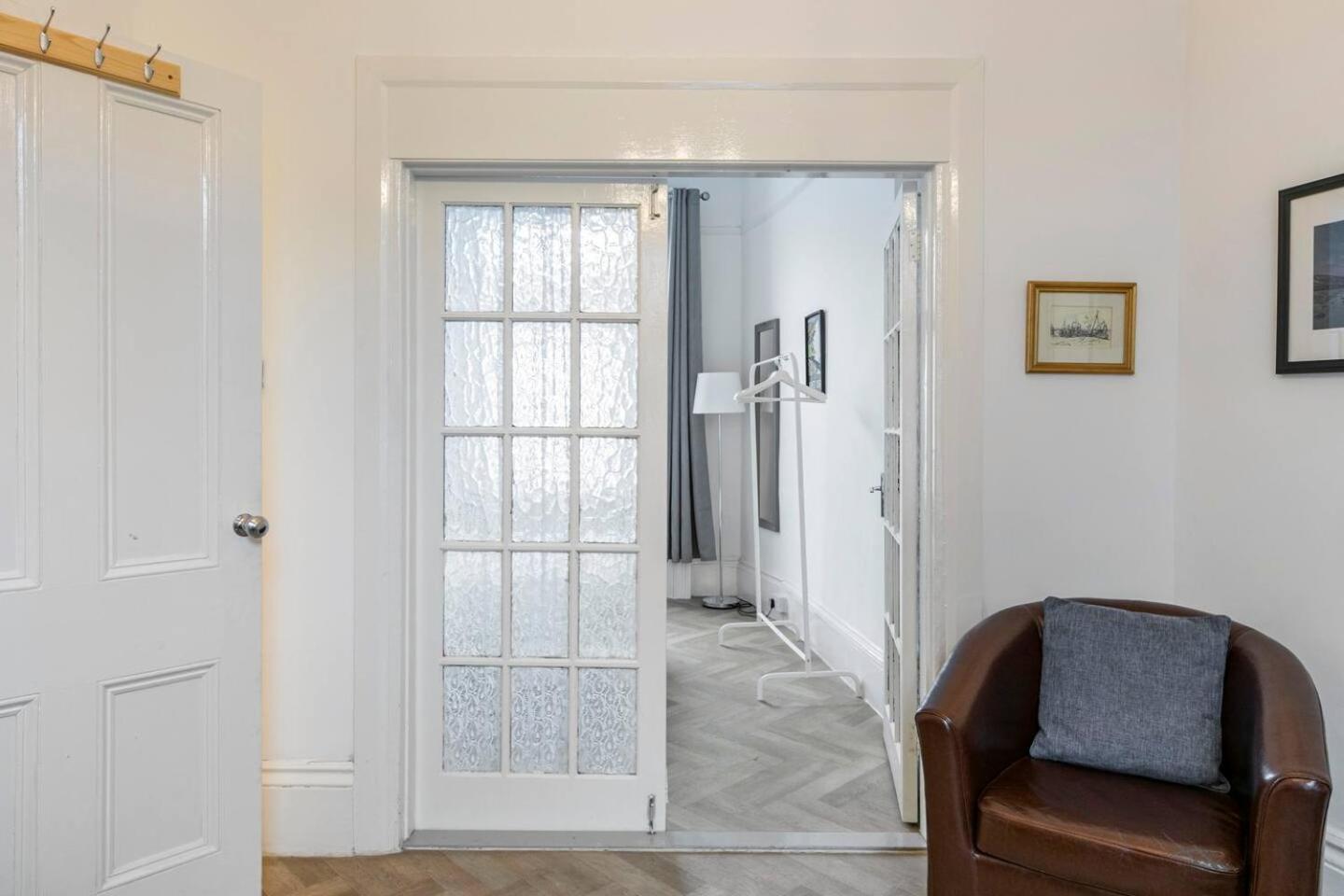 4 Bed Home 3 Mins From Harbour + Sandy Beach Folkestone Ngoại thất bức ảnh