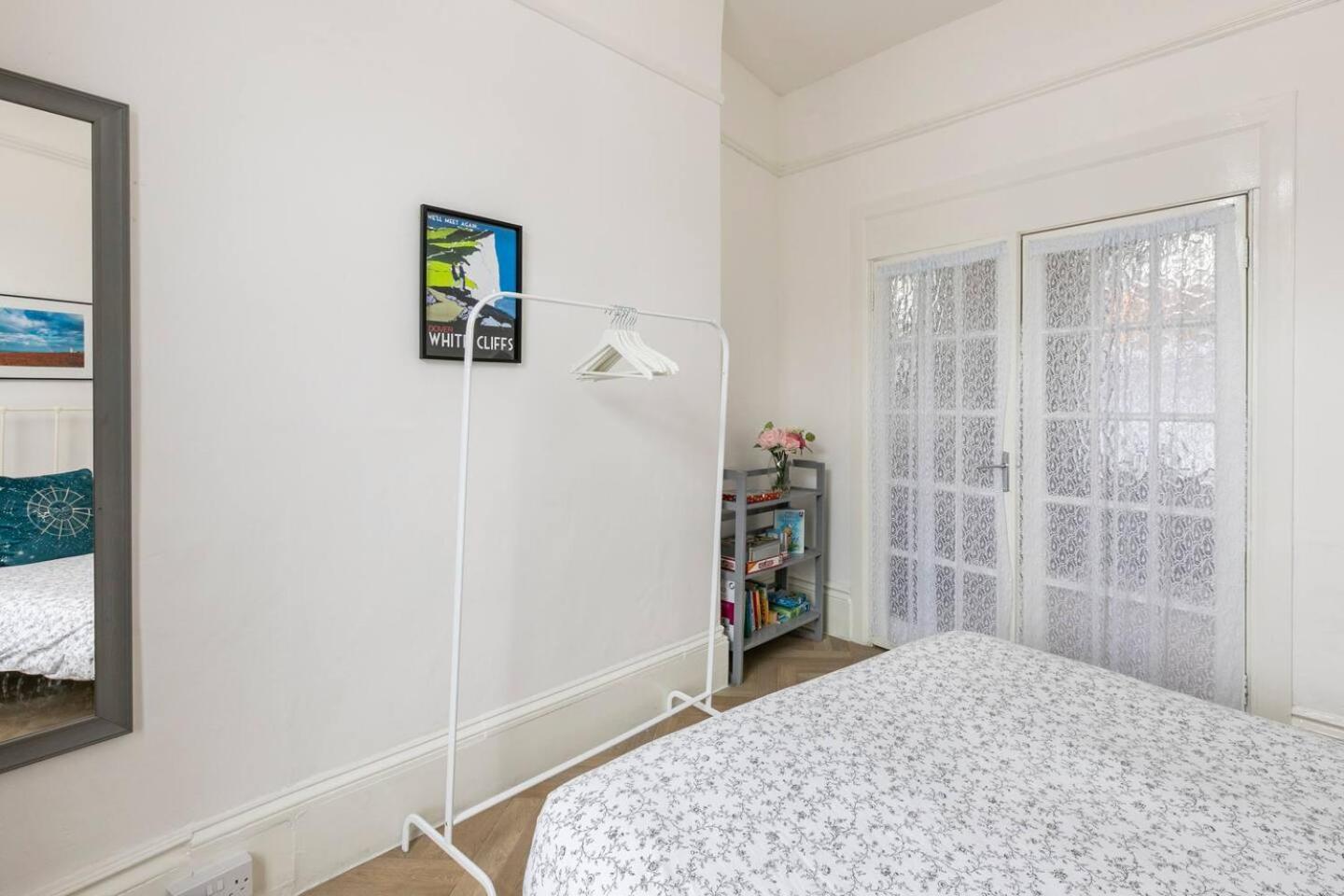 4 Bed Home 3 Mins From Harbour + Sandy Beach Folkestone Ngoại thất bức ảnh