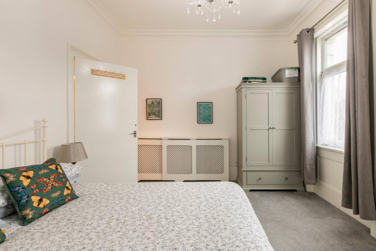 4 Bed Home 3 Mins From Harbour + Sandy Beach Folkestone Ngoại thất bức ảnh